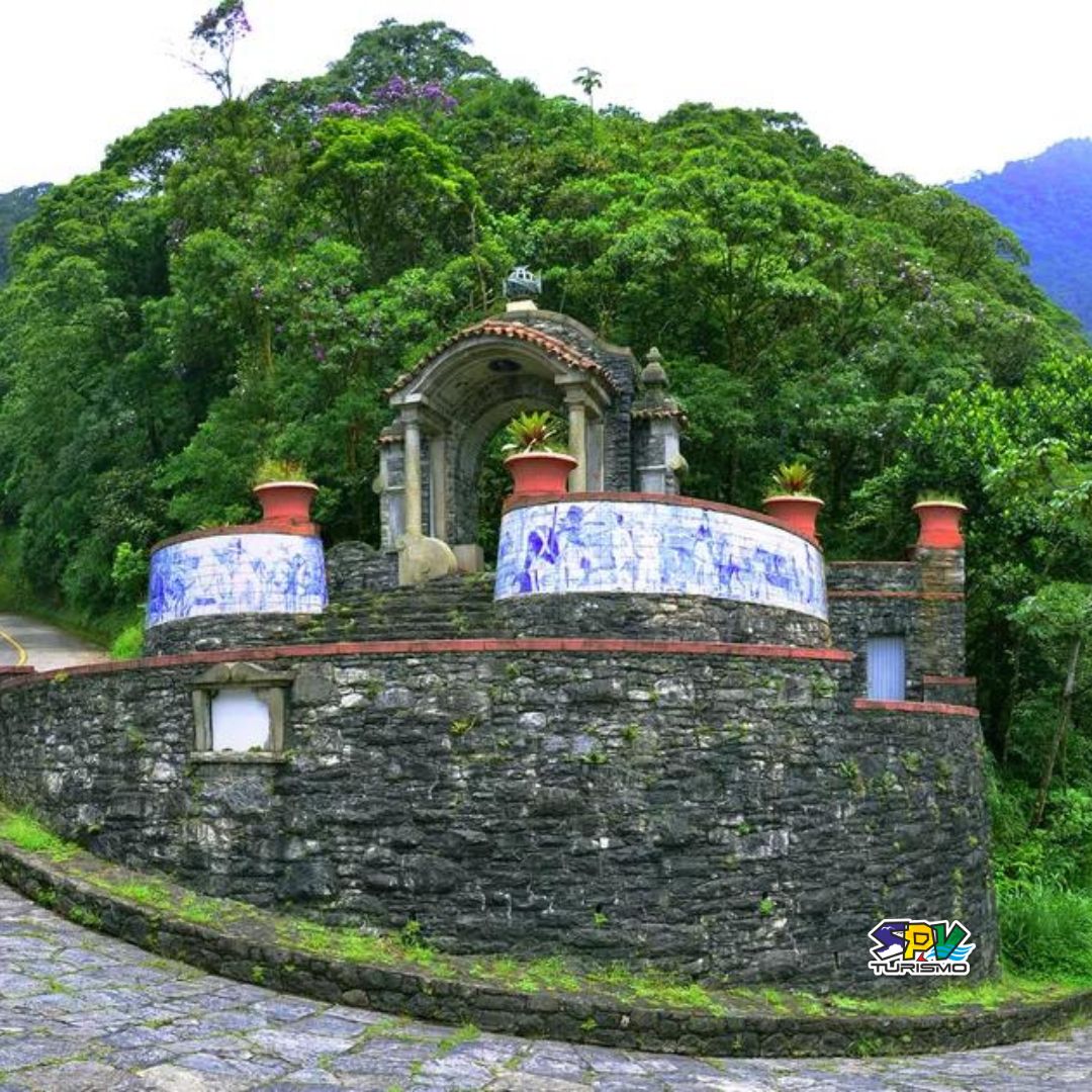 CAMINHADA NA ESTRADA VELHA DE SANTOS