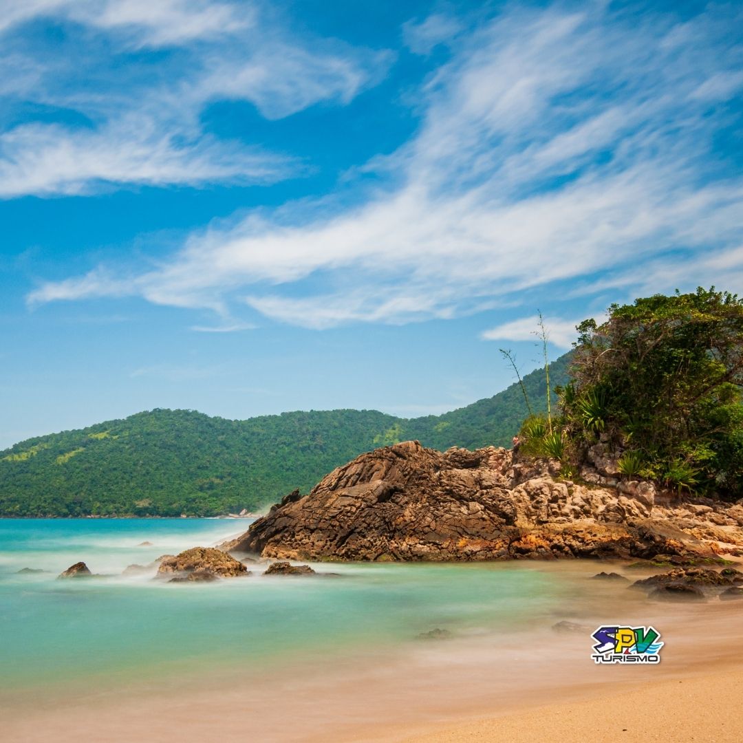 DIA DE PRAIA EM TRINDADE