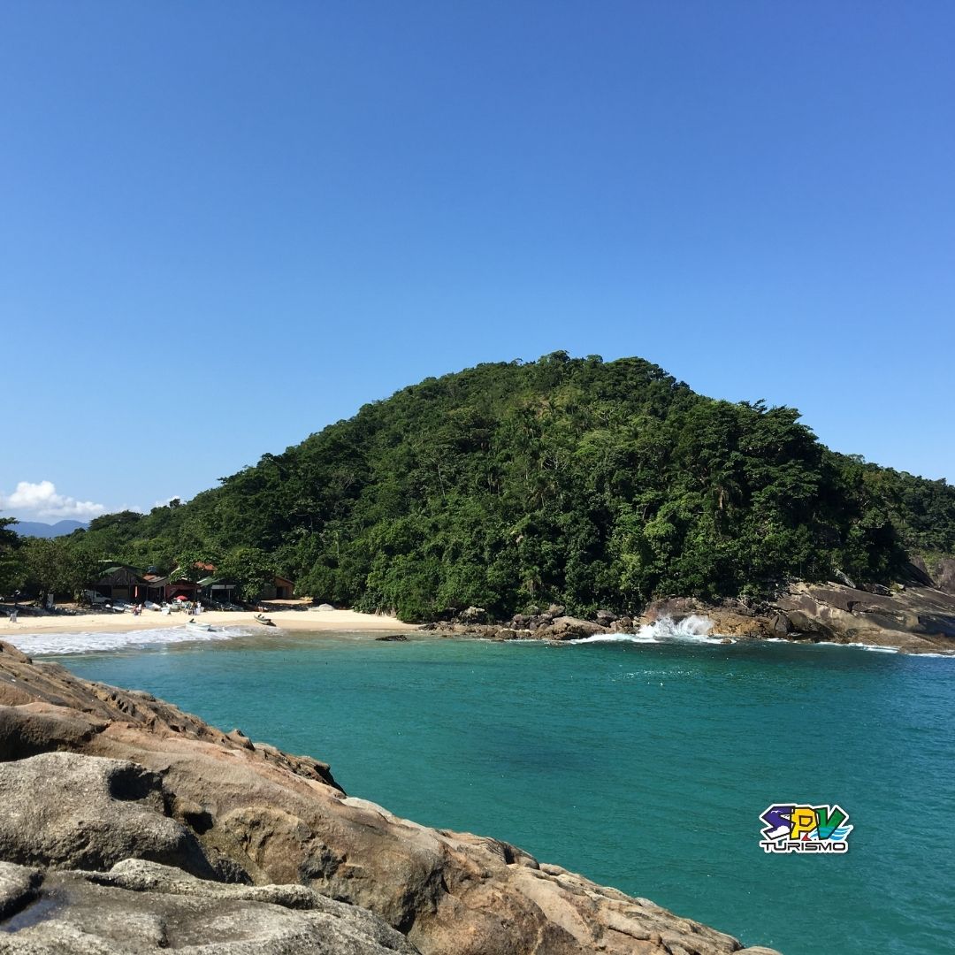 DIA DE PRAIA EM TRINDADE