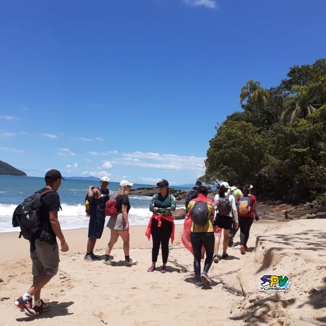 TRILHA DAS 7 PRAIA - UBATUBA