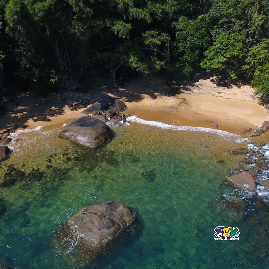 DIA DE PRAIA NA ILHA ANCHIETA