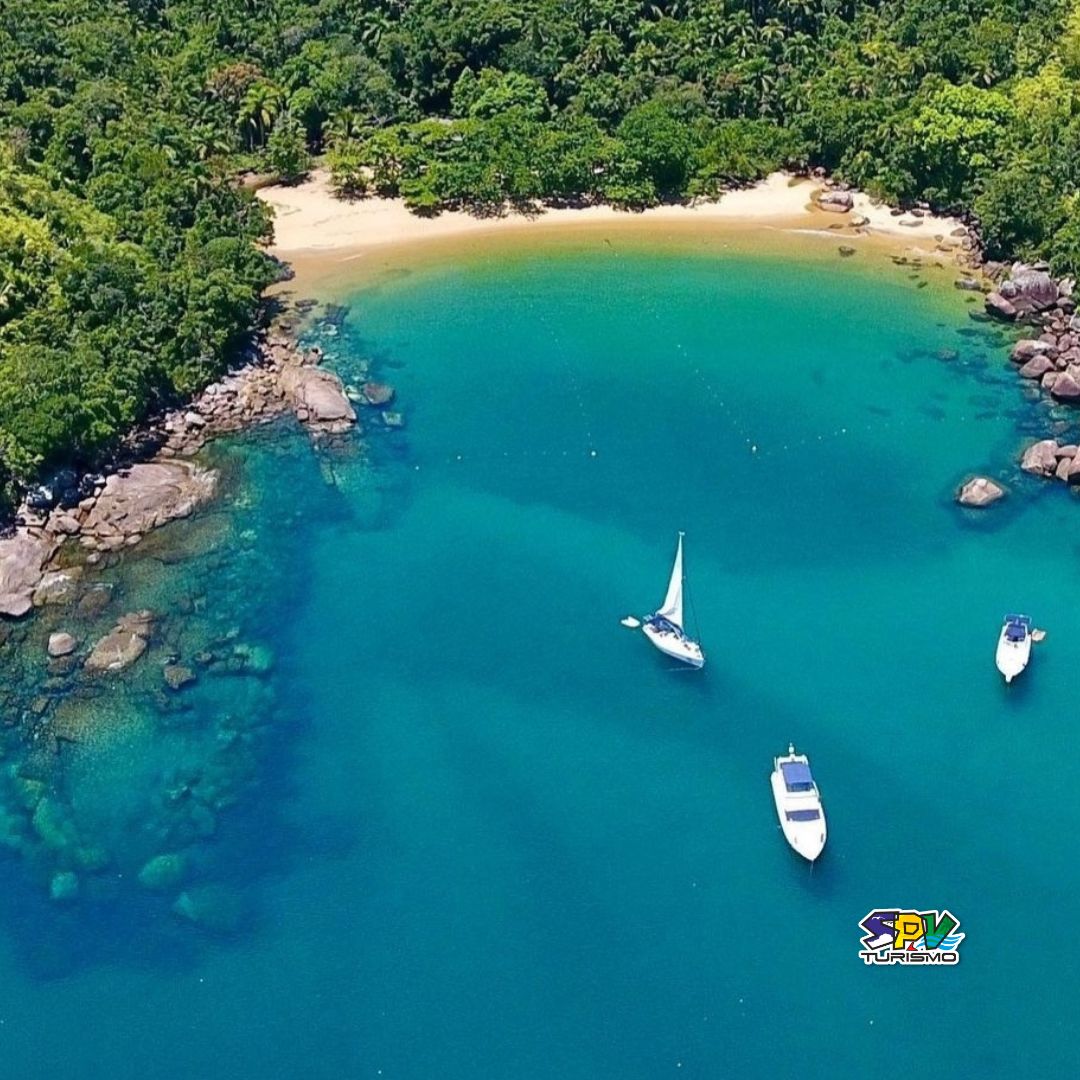 PASSEIO DE ESCUNA + ILHA ANCHIETA E PRAIA 7 FONTES - Ubatuba